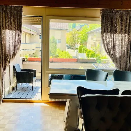 Sehr Gemuetliches Und Gepflegtes Zimmer 8 Km Von Bern-city Homestay Koniz